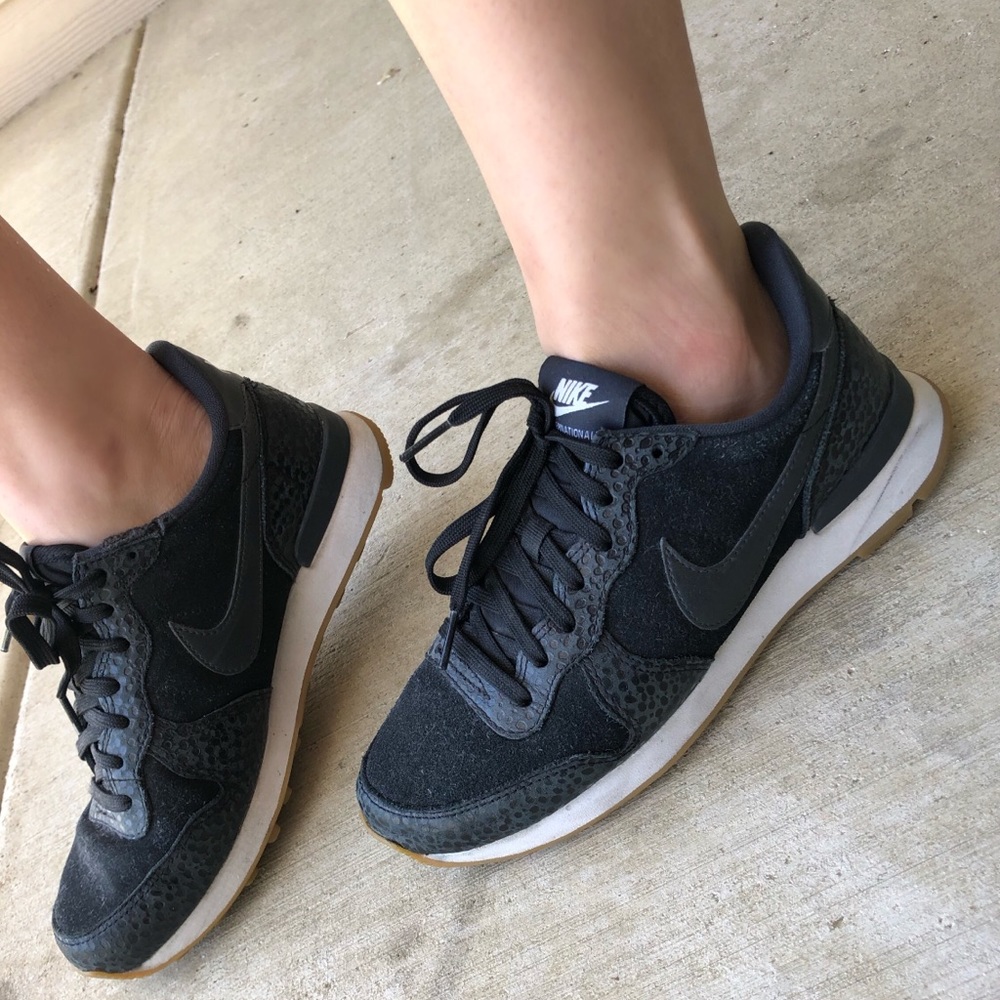 Nike Internationalist